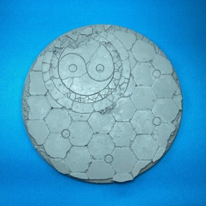 130 mm Round Base Lost Empires Set On (1) Package of 1