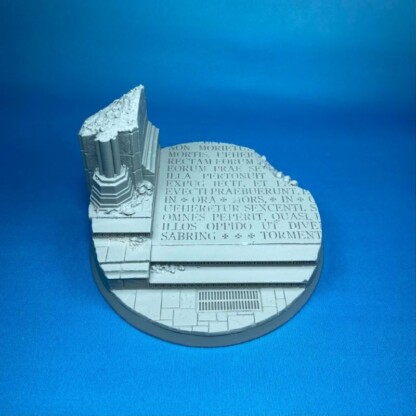 Invictus 100 mm Base Set One (1) Invictus Invictus 100 mm Base Set Set One (1) Package of 1 base (2 pieces)