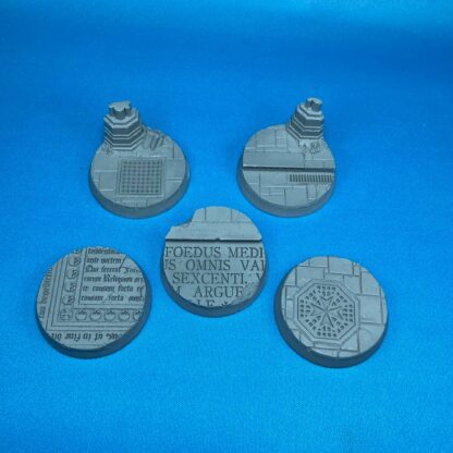 Invictus 40 mm Round Base Set One (1) Package of 5 bases
