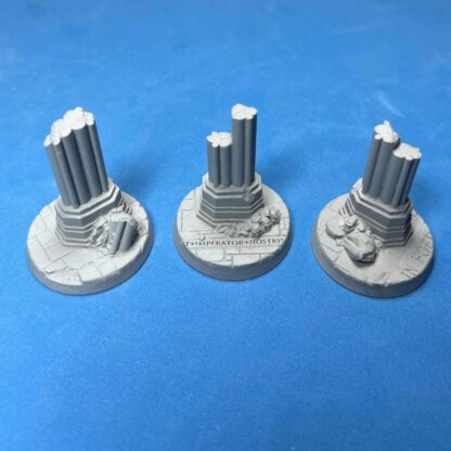 Invictus 40 mm Pillar Base Set One (1) Invictus Invictus 40 mm Pillar Base Set Set One (1) Package of 3 bases